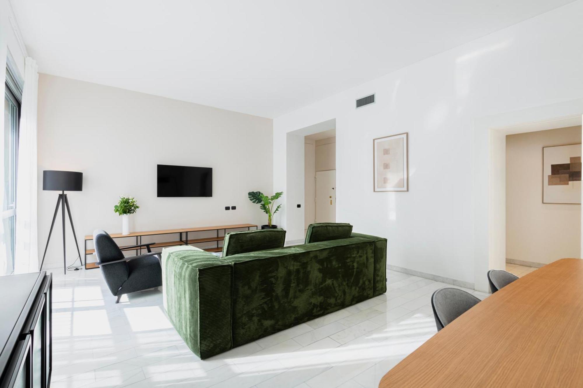 Relstay - Montenapoleone Milan Exterior photo